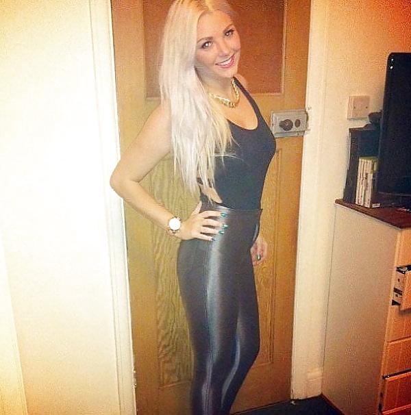 25P Sluts in Tight Pants 18
