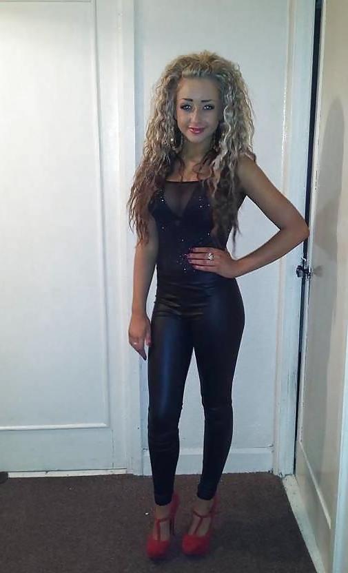 25P Sluts in Tight Pants 18