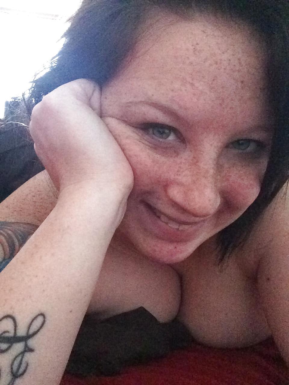17P Fat pig whore sends me selfies