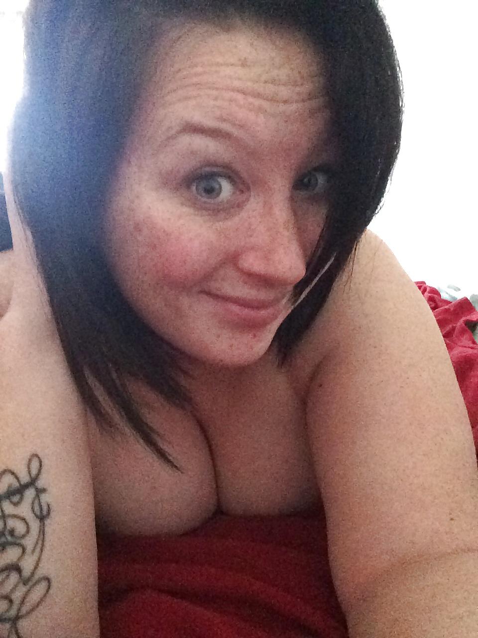 17P Fat pig whore sends me selfies