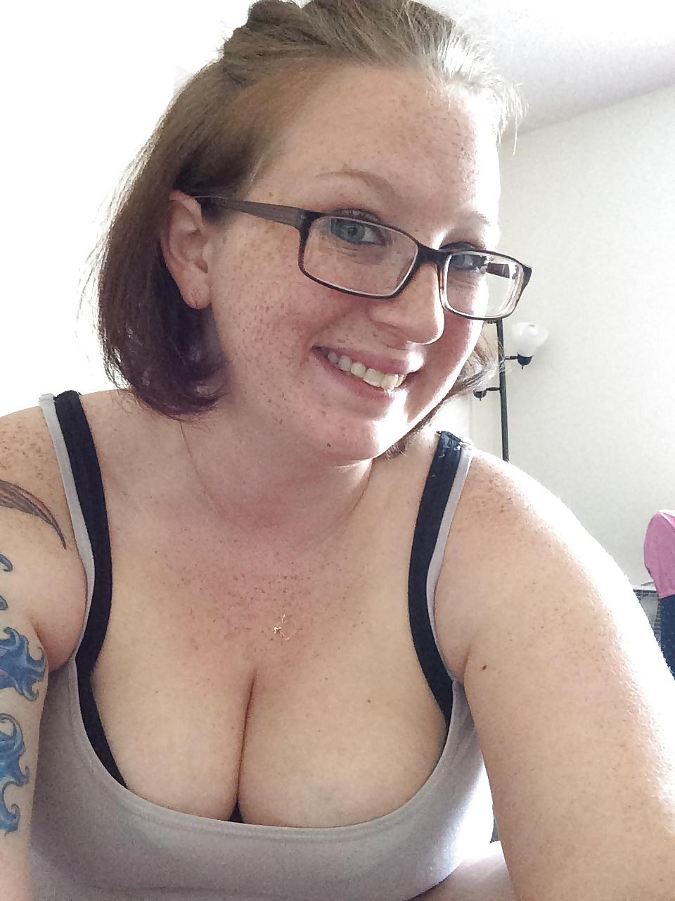 17P Fat pig whore sends me selfies
