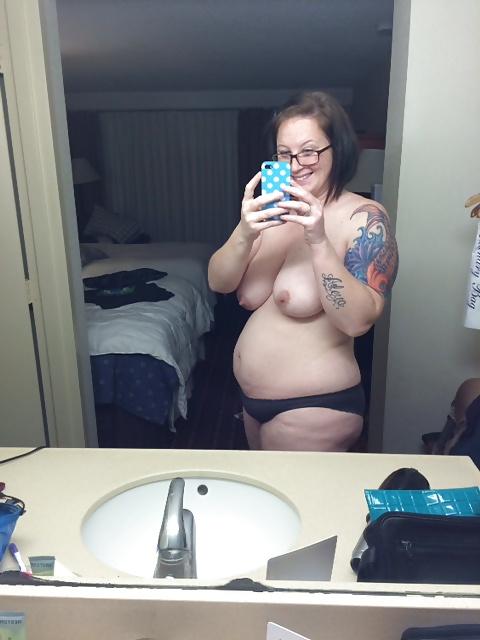 17P Fat pig whore sends me selfies