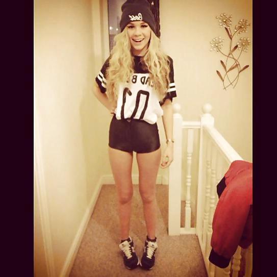 25P Uk skinny bimbo chav slut