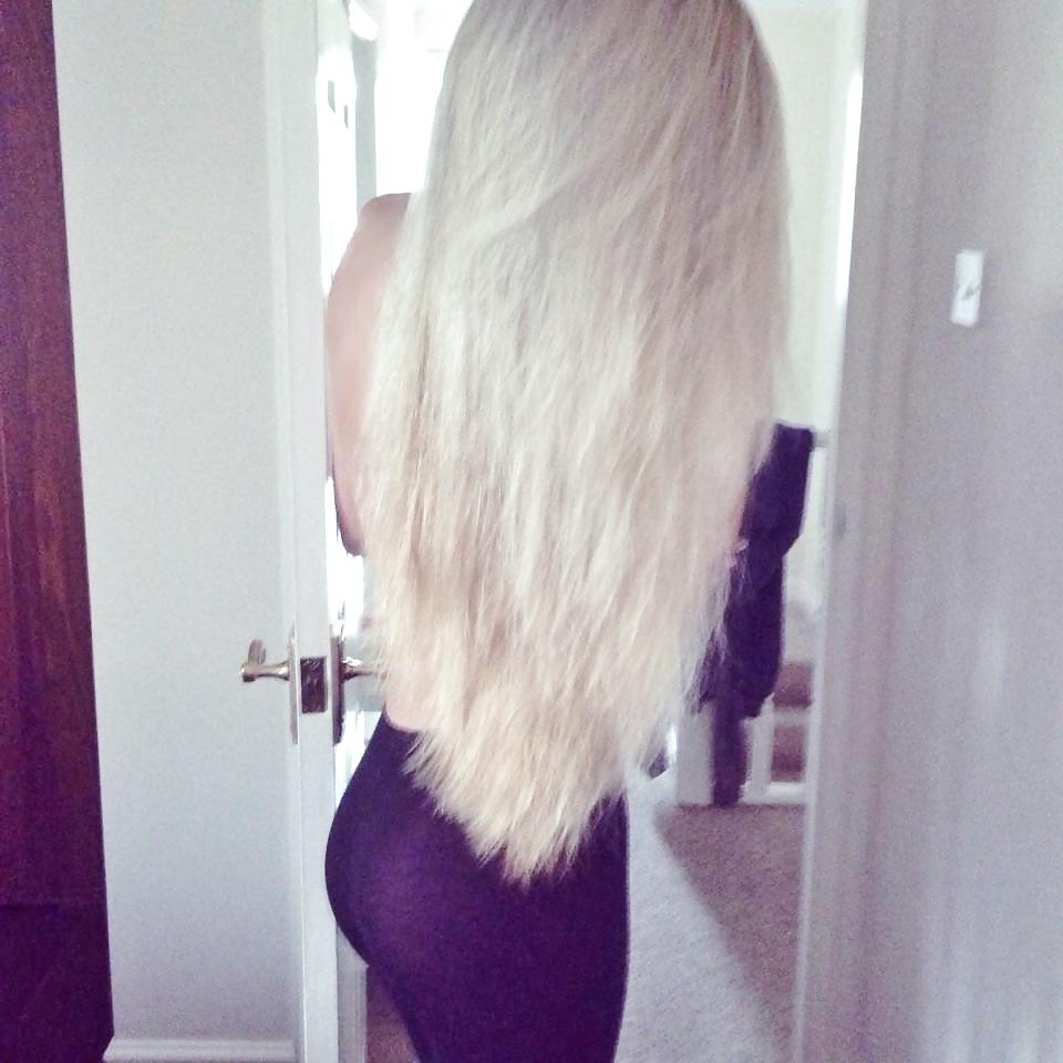 25P Uk skinny bimbo chav slut