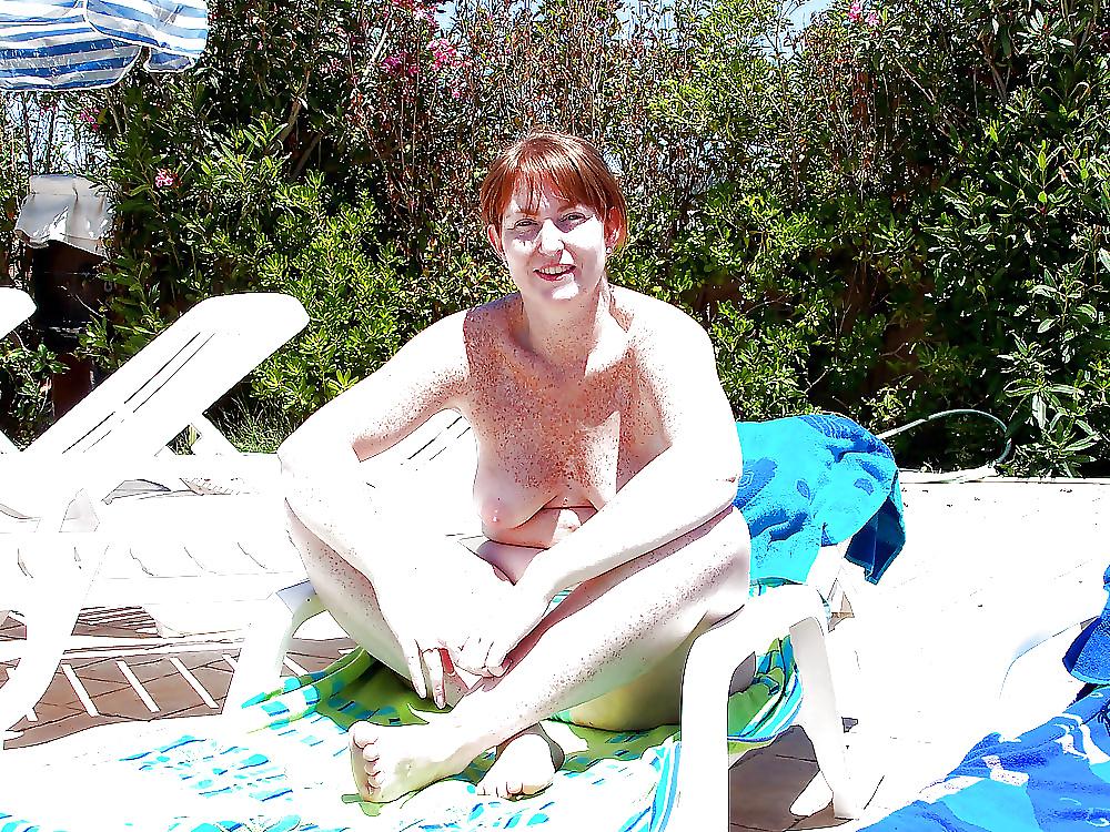 23P Sexy Curvy Freckled Milf