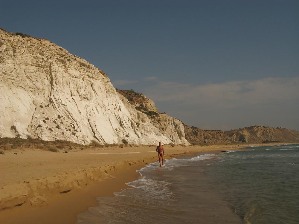 25P Outdoor nude&sex pics from our holidays