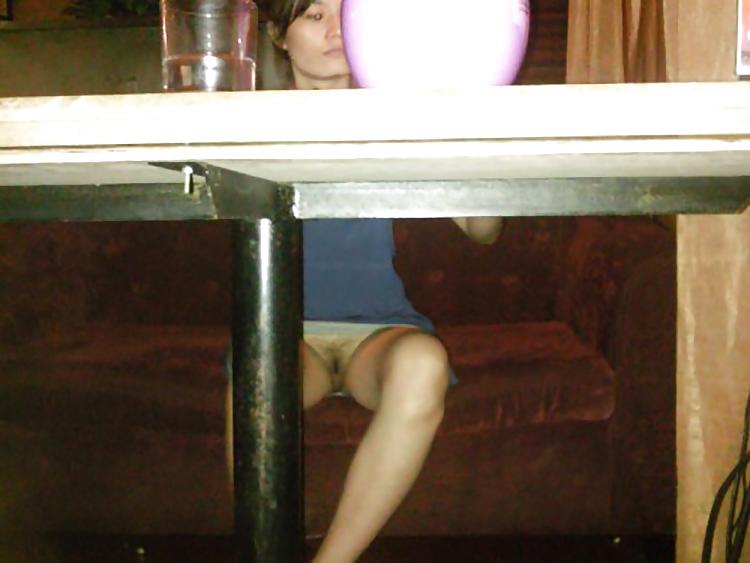 9P Chinese teen flashing in public