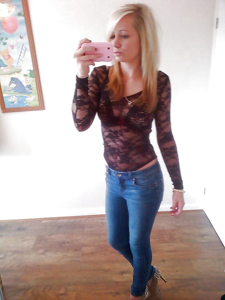 25P Hot asses in tight jeans