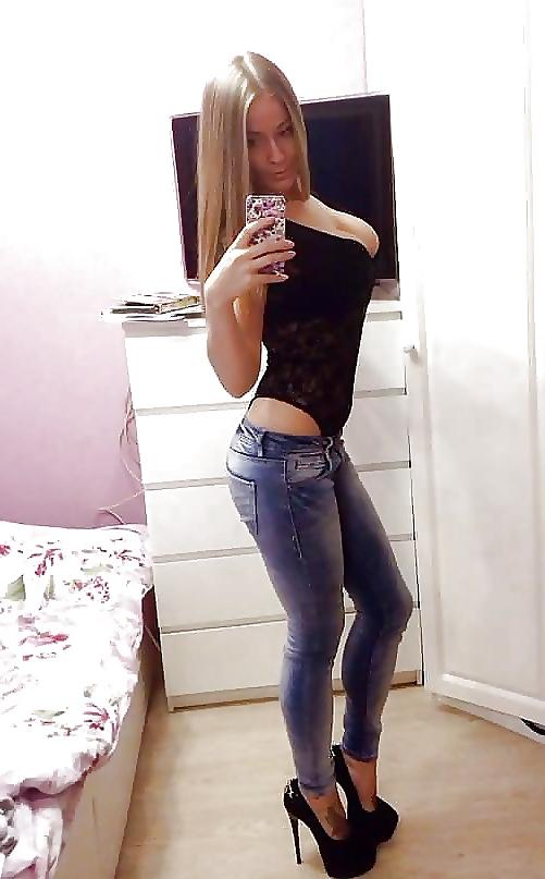 25P Hot asses in tight jeans
