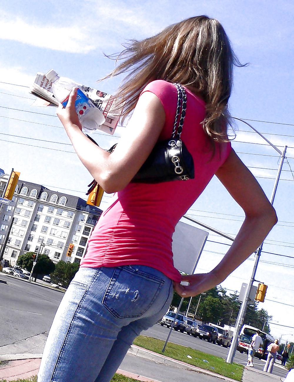 25P Hot asses in tight jeans