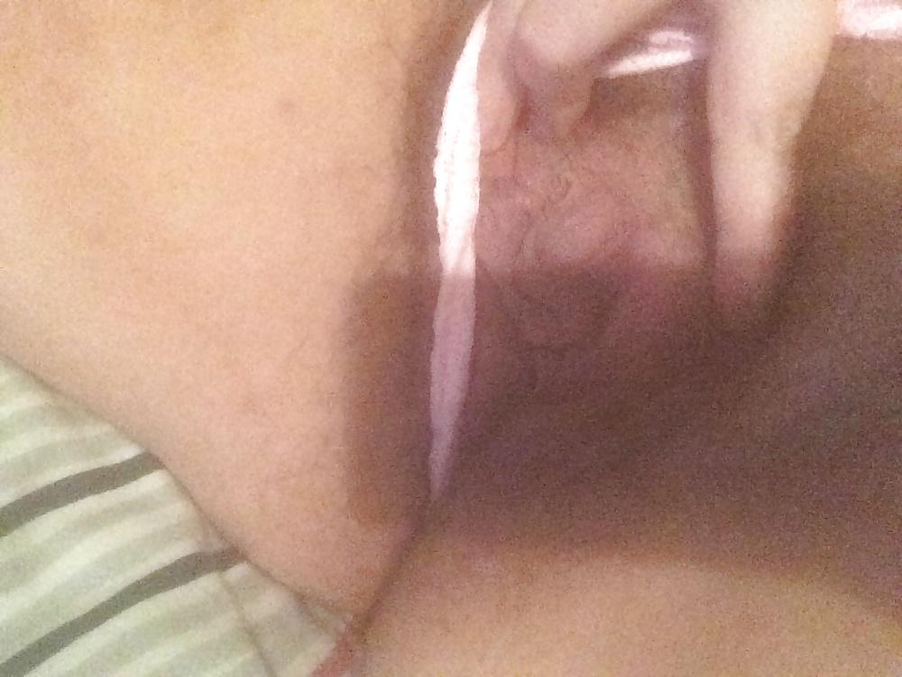 25P Fat whore in her panties