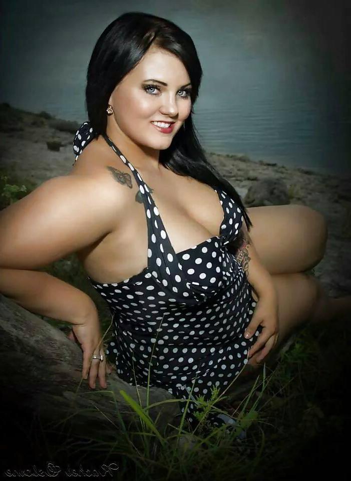 25P Curvy Girls 2 
