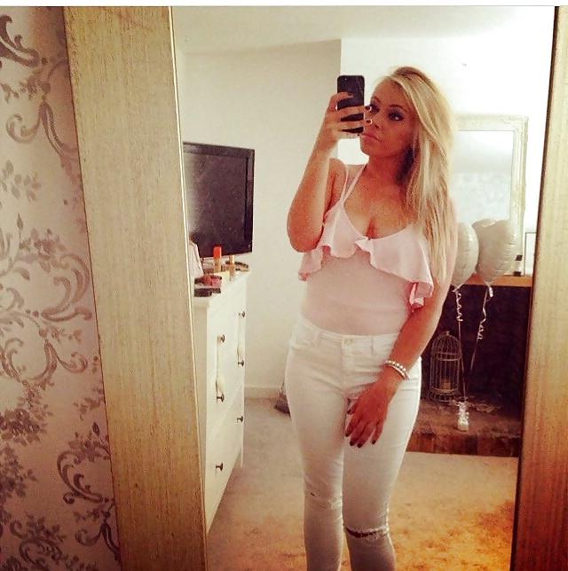 25P New uk bimbo chav pics of zoe