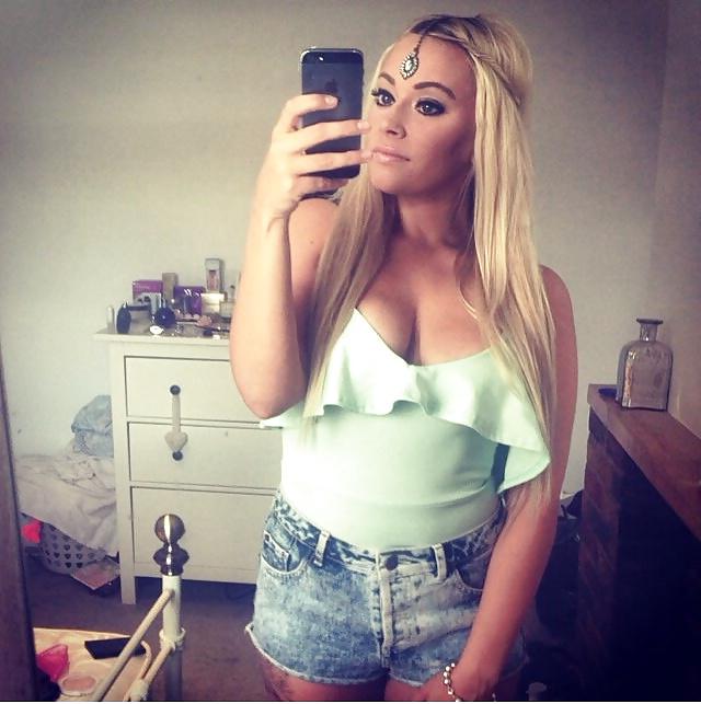 25P New uk bimbo chav pics of zoe