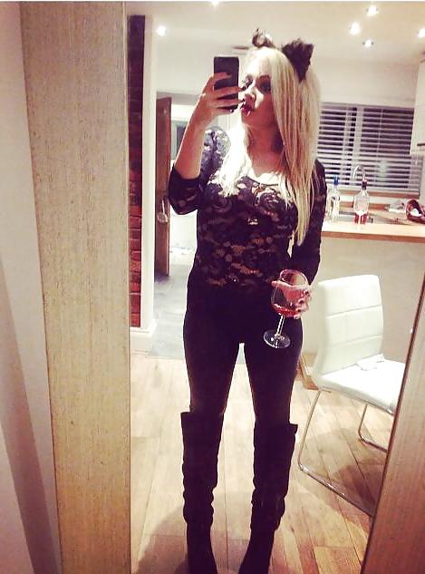 25P New uk bimbo chav pics of zoe