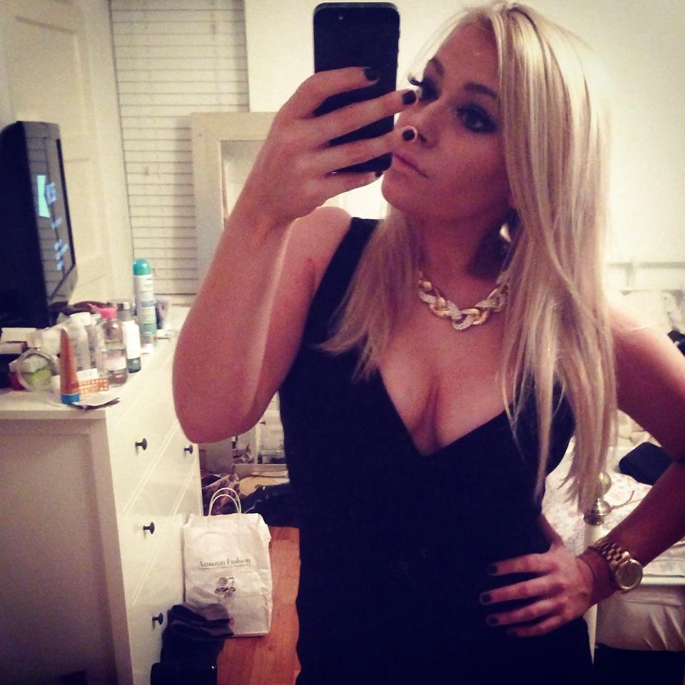 25P New uk bimbo chav pics of zoe