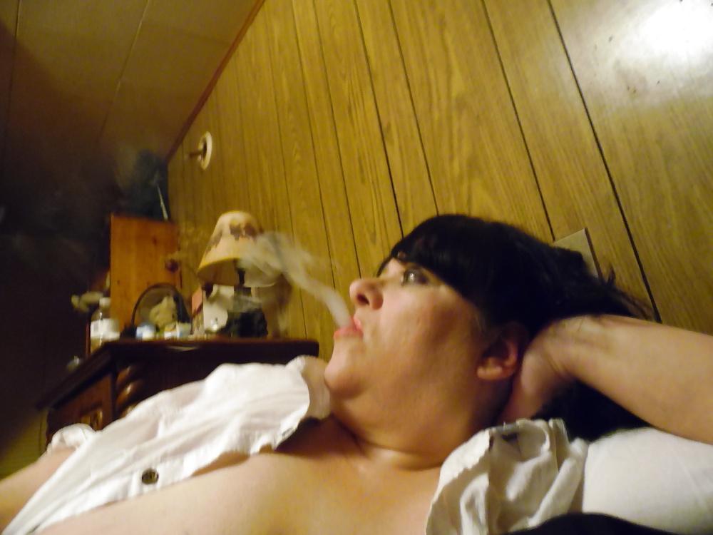 25P Mrs. MILF Slut Showing off T&A Again...Smoking Hot!!