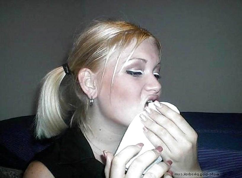 13P Hot Blonde suck fat cock