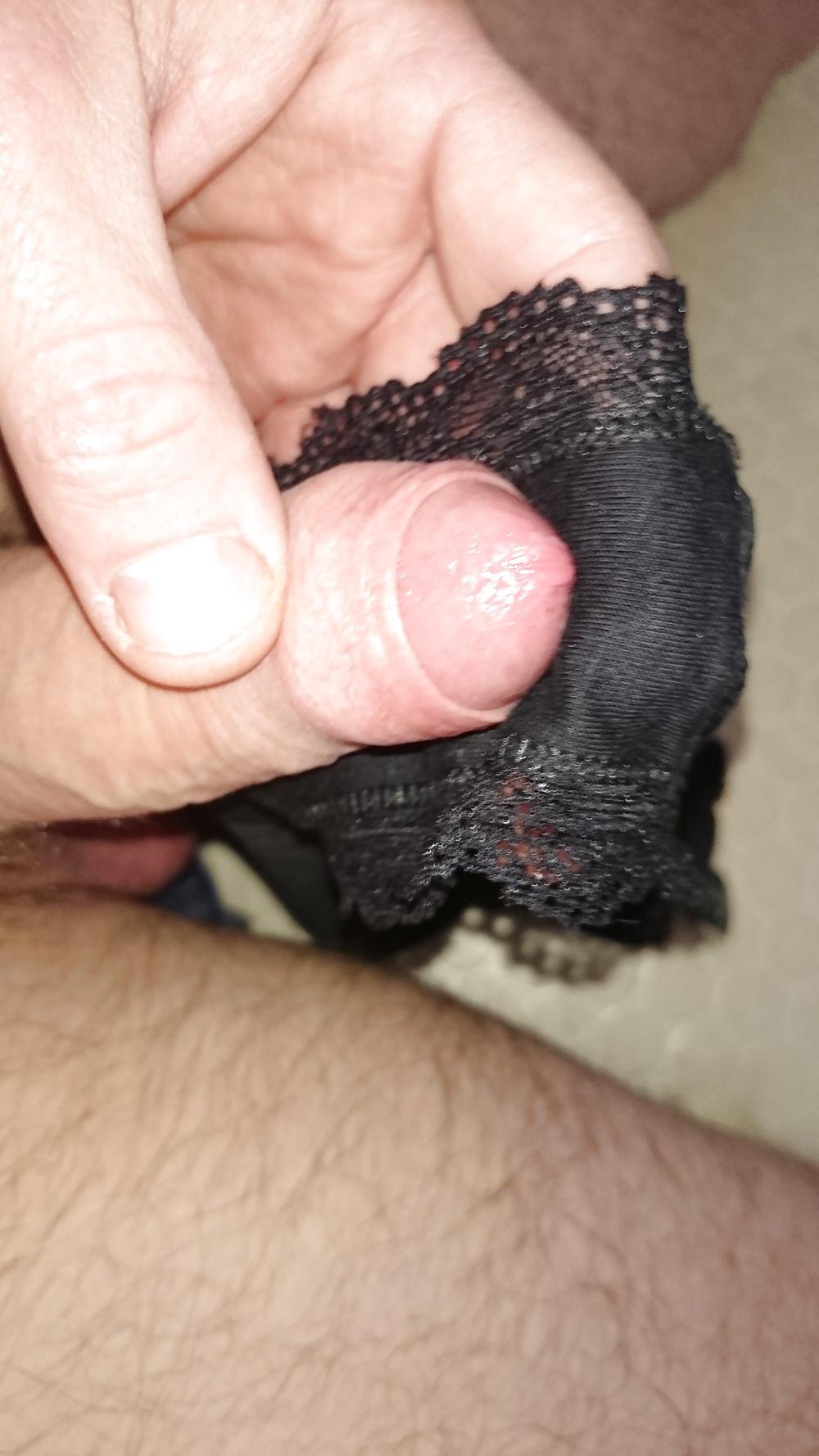 21P Bathroom floor pantys 