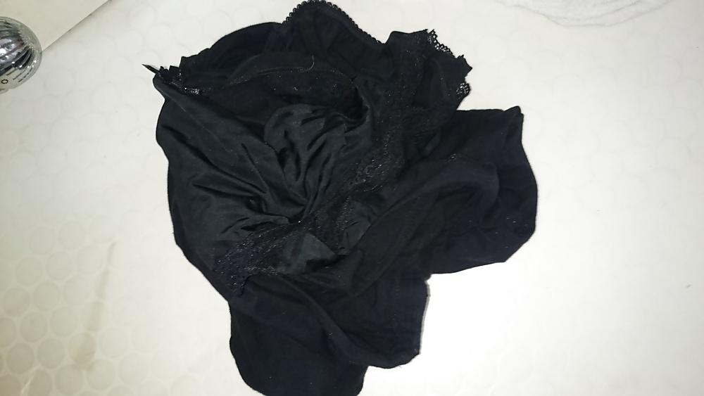 21P Bathroom floor pantys 