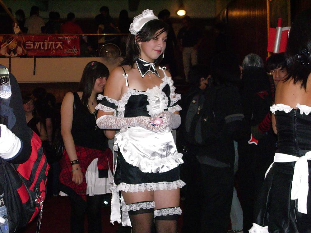 8P Chilean teens in Cosplay show