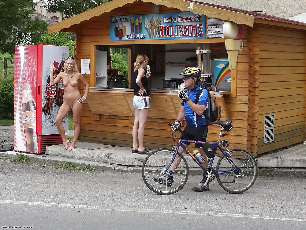 25P Girls Public Nude A