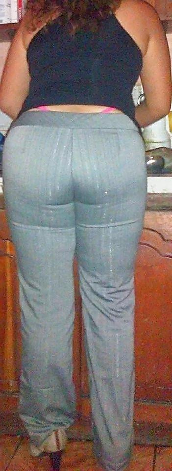18P She wears thong