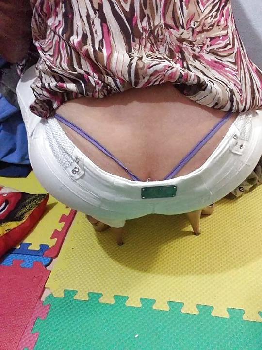 18P She wears thong