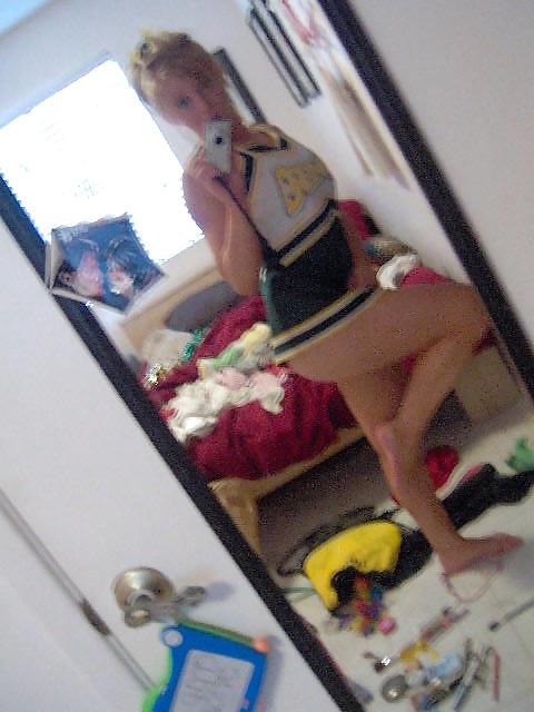 20P Cheerleader selfshots
