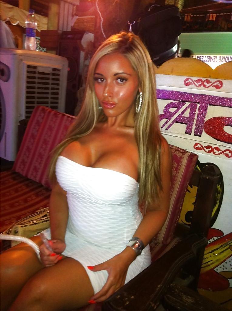 25P Bimbo Invasion 19