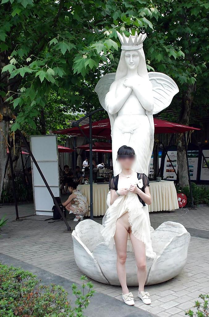 7P Chinese hot wife outdoor