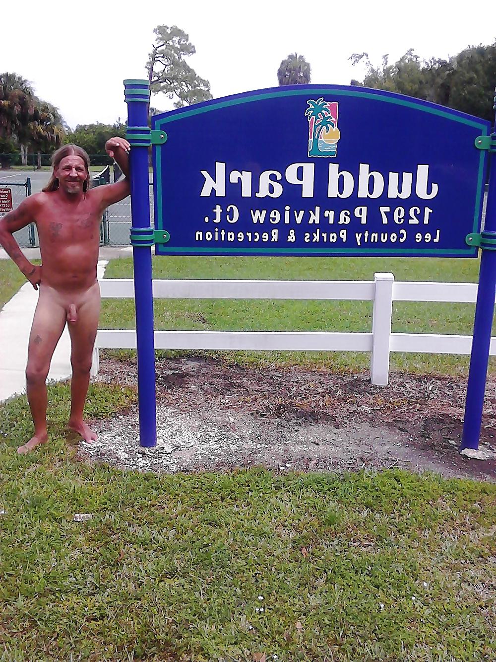 20P Outdoors and naked