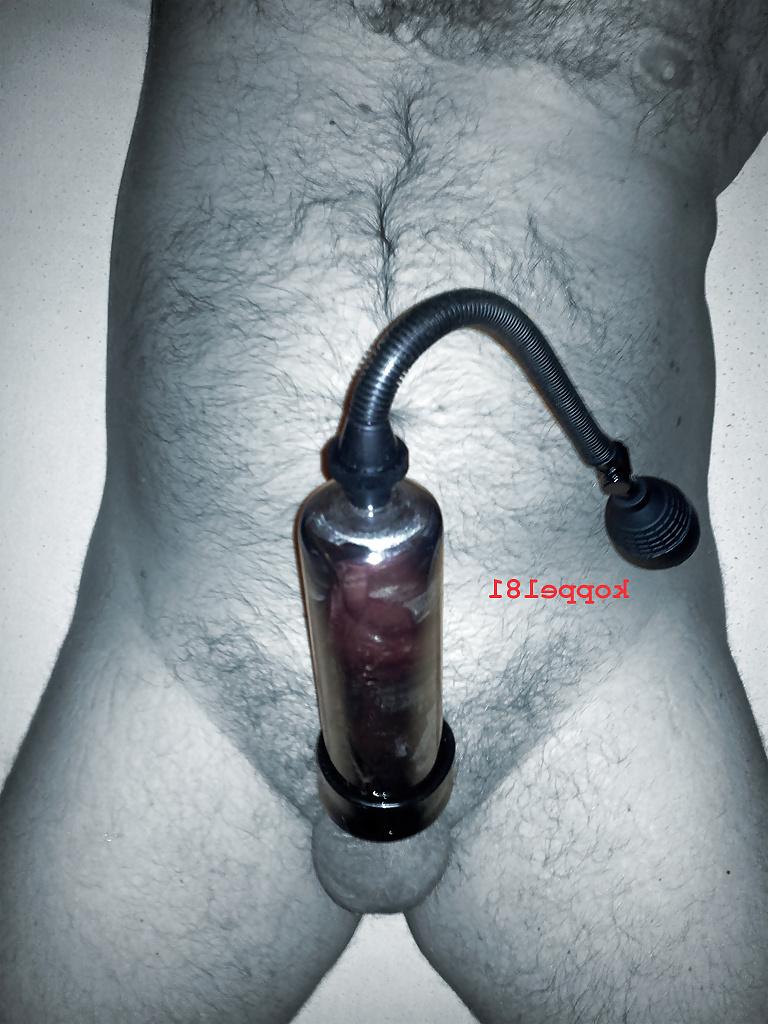 4P Playing with his pump
