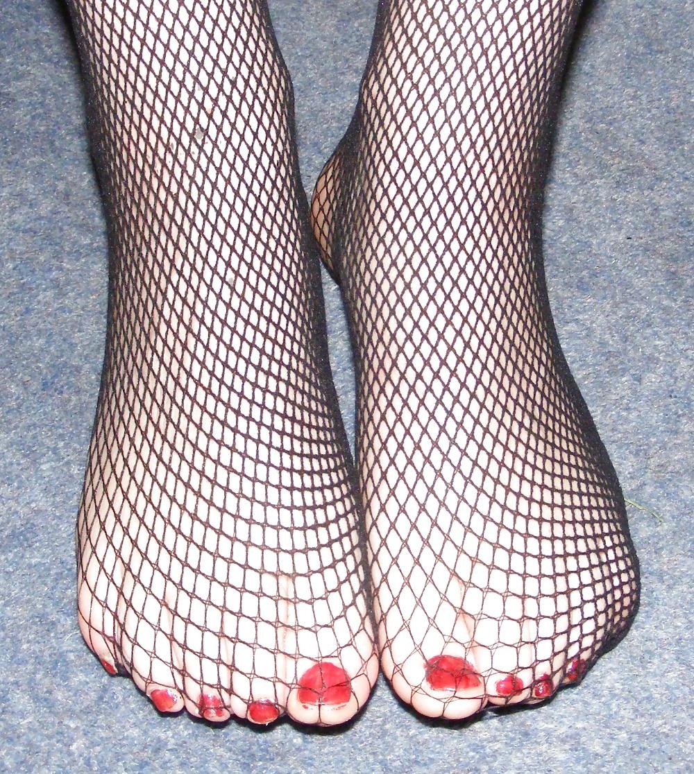 25P Mistress K in fishnets