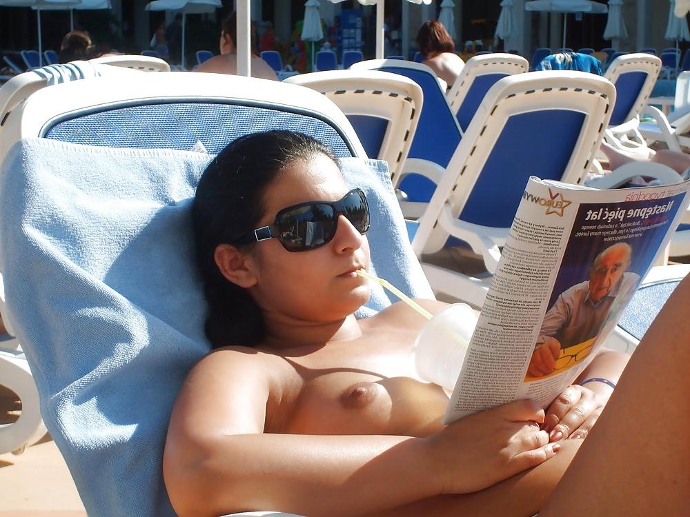 25P Beaches - topless and nude