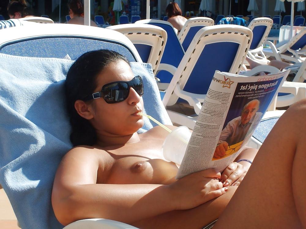 25P Beaches - topless and nude