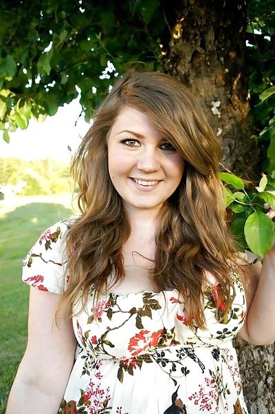 23P Self shot - Swedish Blogger - Beautiful Curvy