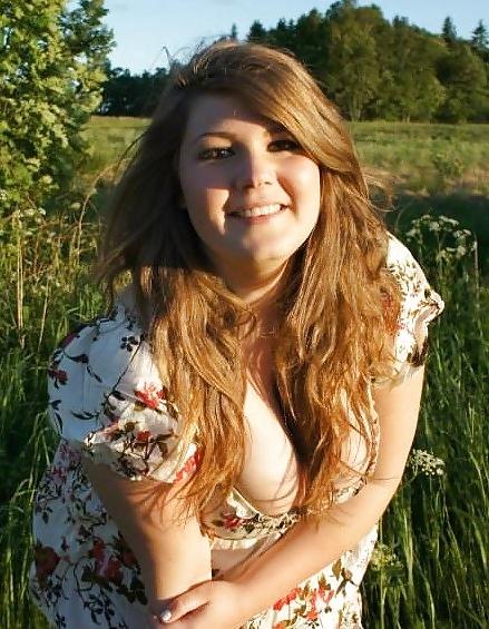 23P Self shot - Swedish Blogger - Beautiful Curvy