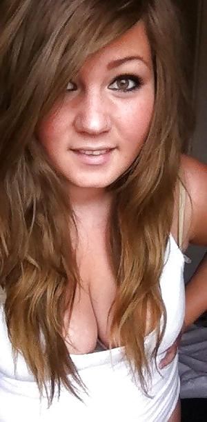 23P Self shot - Swedish Blogger - Beautiful Curvy