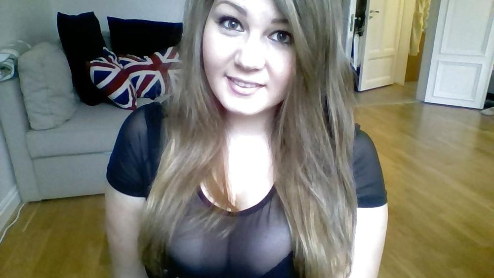 23P Self shot - Swedish Blogger - Beautiful Curvy