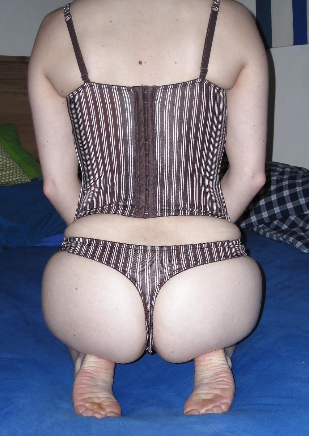 7P Thong slut 14