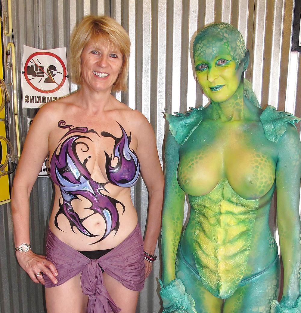 25P Fantasy Fest Amateurs 08
