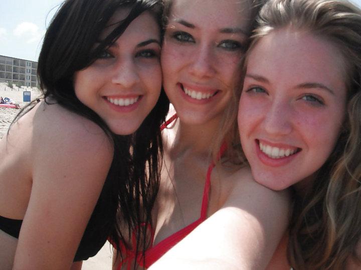 25P Enjoy jerking to these girls