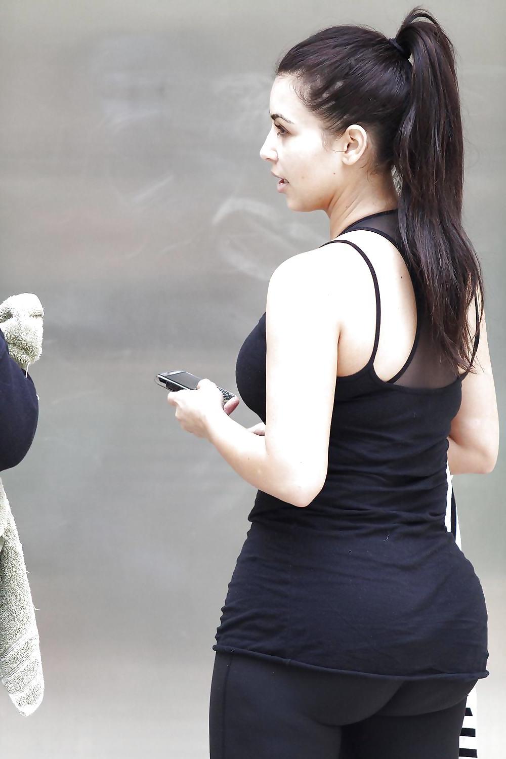 25P Big Asses in Tight Clothes Part 2