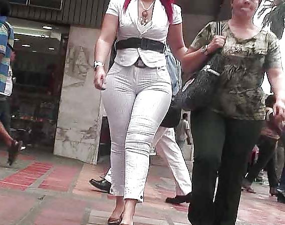 25P Big Asses in Tight Clothes Part 1