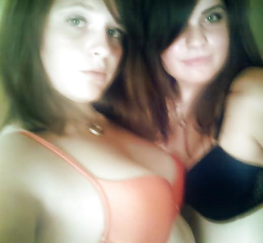 25P Two amateurs takeing some mirror pics
