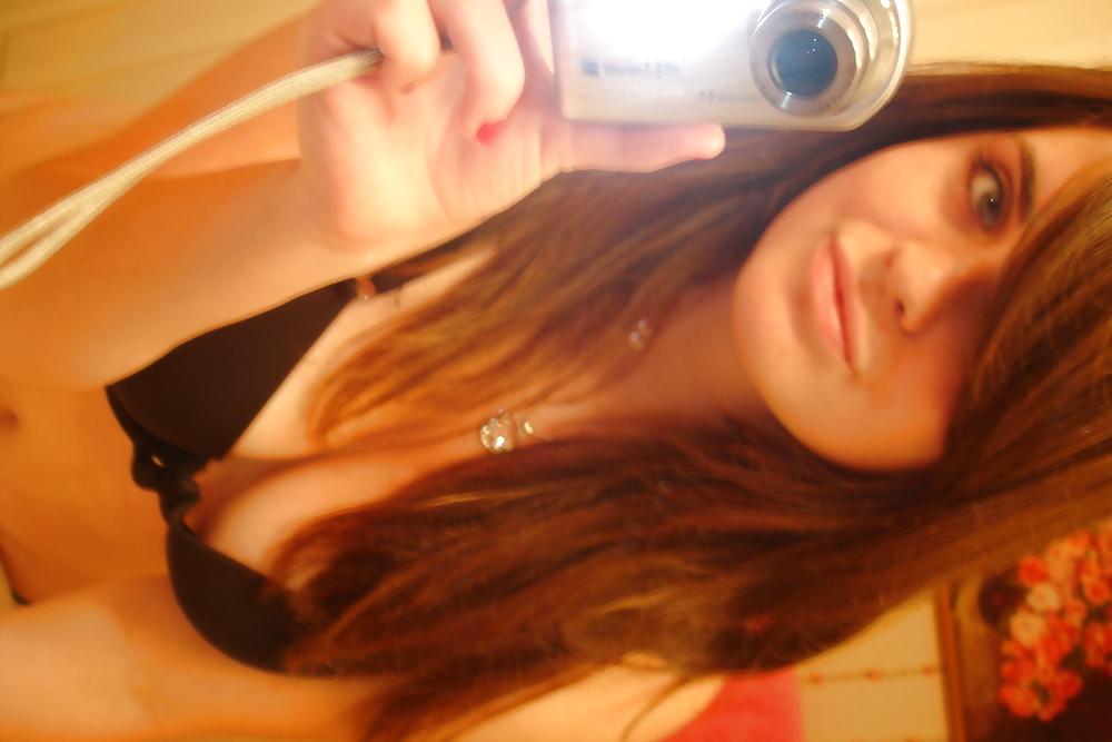 25P Two amateurs takeing some mirror pics