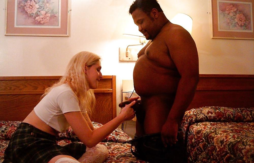 25P Sexy Girl on Vacation does BBC