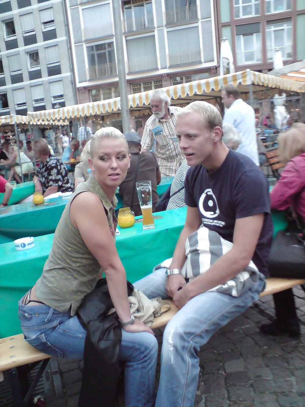 20P PUBLIC THONG