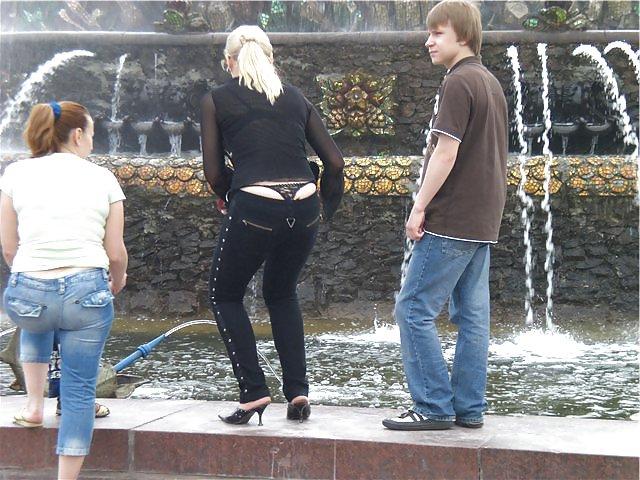 20P PUBLIC THONG
